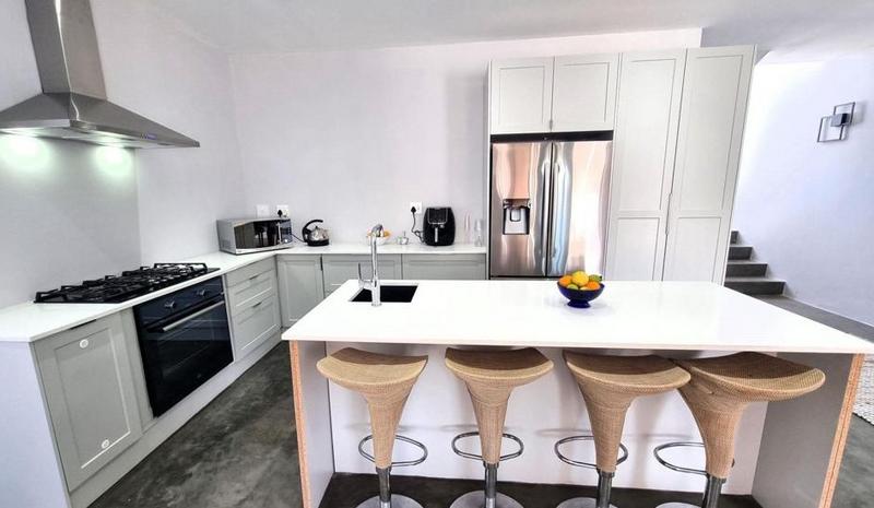 3 Bedroom Property for Sale in Yzerfontein Western Cape